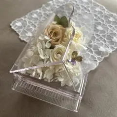 ピアノ型プリザーブドフラワー