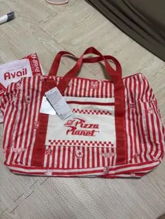 【本日のみ出品✨】Avail トイ・ストーリー ピザプラネット ボストンバッグのサムネイル