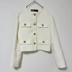 完売品✨ZARA ジャケット ホワイト 金ボタン　ノーカラー　クロップドブレザー
