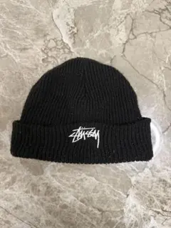 STUSSY ステューシー ニット帽 ビーニー ブラック 刺繍ロゴのサムネイル