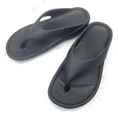 週末限定再値下！新品クロックスmellow.FLIP.SANDALS。黒25㎝ - メルカリ