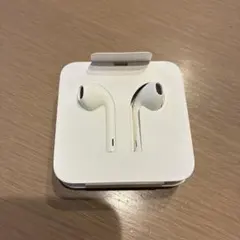 Lightning イヤフォン ホワイト