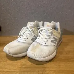 New Balance 990v5 ホワイト スニーカー