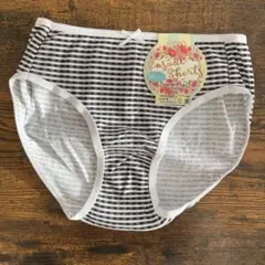 Item thumbnail for item 86300927-5d70-4b2c-bd3a-b2fdf5bb4bb5