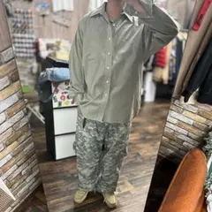 す*り様 VANHEUSEN カーキ 長袖シャツ ゆったりフィット L 古着 ア