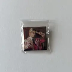 M!LK ポップアップ　カプセルトイ