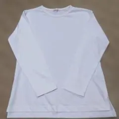 最終値下げ！ GU 長袖Tシャツ ホワイトのサムネイル