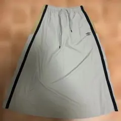 Umbro ストライプ ロングスカート