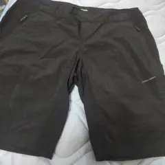コロンビアOMNI-DRY 黒 ショートパンツ