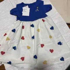 新品 apres les cours ハート柄 肩開きワンピース 90のサムネイル