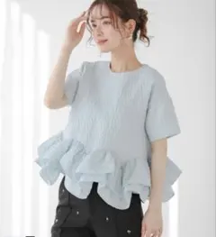 新品タグ有　fit more カーブフリルジャガードトップス ブルー