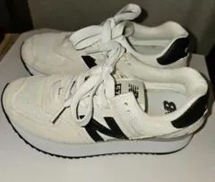 New Balance スニーカー ホワイト/ブラックWL574ZAH B