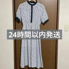 フラワープリント 半袖ひざ丈ワンピース