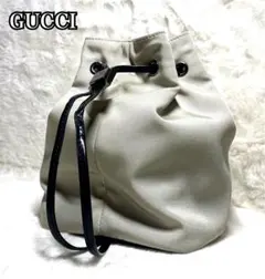 ✨美品✨GUCCI グッチ 巾着型 ポーチ ロゴ金具 ナイロン エナメル 