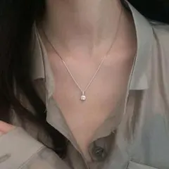 シルバー ダイヤモンド風 ネックレス