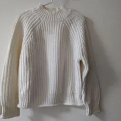 ホワイト リブ編み ハイネックセーター