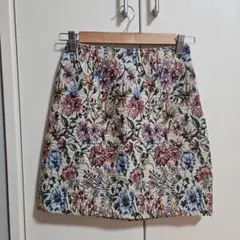 archives アルシーブ 花柄 ゴブラン織り ミニスカー