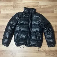 ブラック ダウンジャケット　黒　短丈 ヌプシ　ファーストダウン ビームス