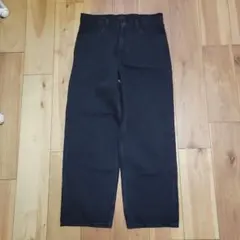 ユニクロ　ワイドフィットデニム　ブラック