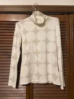 UNIQLO marimekkoヒートテックタートルネック長袖　ホワイト