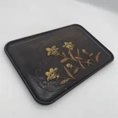 『鎌倉彫』木製 漆器 菓子皿 梅の図 彫り物 鎌倉彫』木製 漆器 菓子皿 梅の図 彫り物 - メルカリ