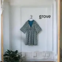 grove グローブ　幾何学模様　Vネックワンピース