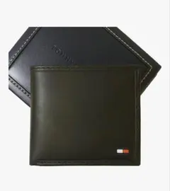 TOMMY HILFIGER ブラックレザー二つ折り財布