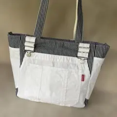 デニムリメイクトートバッグ　大きめトートバッグ　ハンドメイド　肩掛け可能
