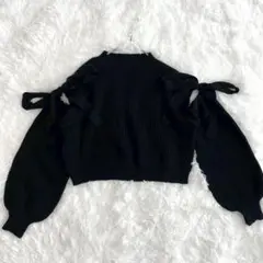 グレイル ニットトップス 黒 肩開き ショート丈 クロップド 可愛い ガーリー