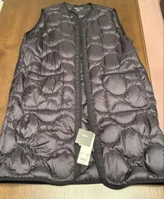 ユニクロ　セオリー　ウルトラライトダウンベスト