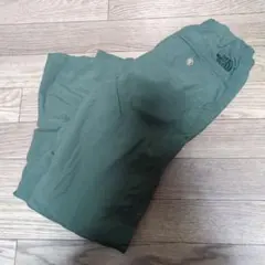 THE NORTH FACE ロングパンツ グリーンのサムネイル