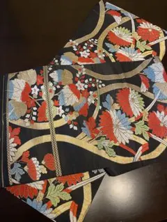袋帯 黒地 古典花柄のサムネイル
