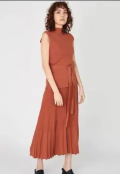 Mila Owen ボトルネックリブニット セットアップ