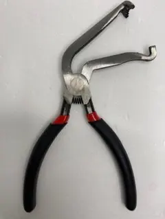 Item thumbnail for item 7e4b8e1e-ce8e-457e-98d1-4c1351923aca