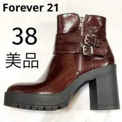 最終値下げ☆美品　Forever 21 エナメル チャンキーヒールブーツのサムネイル