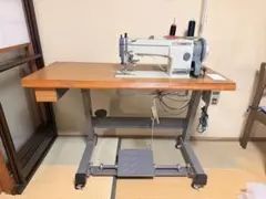Yakumo 681L ヤクモ　JUKI ジューキ　レザークラフト　革細工 動作良好】極美品サーボ付 YAKUMO 681L 工業用 腕ミシン 厚物・革
