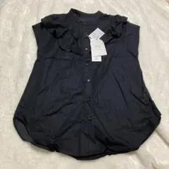 田中里奈　mysa closet 半袖フリルブラウス　黒色　ブラック　袖なし