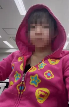 APE BAPE パーカー ピンク 短丈のサムネイル