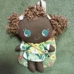 かわいい人形デザインポーチ　　ハンドメイド品