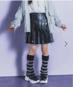 クロミ　プリーツスカートのサムネイル