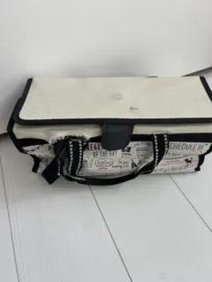 Item thumbnail for item f34703a8-a9d4-44f3-9e33-2a22b1eaefbe