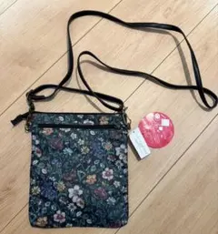 Item thumbnail for item b35267f6-7b4a-46b1-94ad-9e0396ab22a7