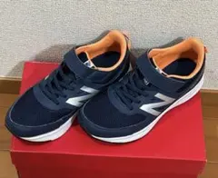 美品 New Balance キッズ スニーカー 22.5cm