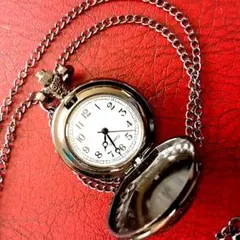 新品スカルモチーフ ペンダント時計　断捨離格安処分　大安売り