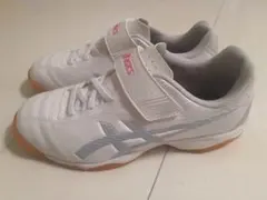 ASICS ジュニア 　室内用シューズ 　サッカー　フットサル