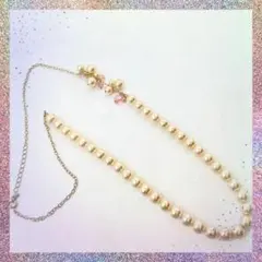 ネックレス　パール風　ハート　ダイヤビーズ　アシンメトリー　ピンク　ベージュ