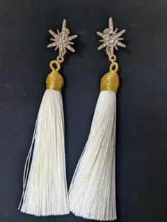 【美品】結婚式　タッセル　イヤリング