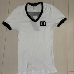 Vネック ナンバリングTシャツ