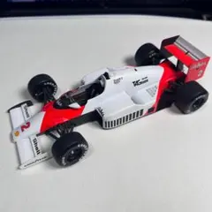 MINICHAMPS 1/18 マクラーレンフォード M23 J.ハント1976 - メルカリ