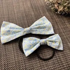 リボン　お揃い　おしゃれ　ヘアゴム　ヘアアクセ　花柄　水色　発表会